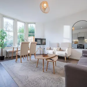 Apartment North Lane By Ty Sa
