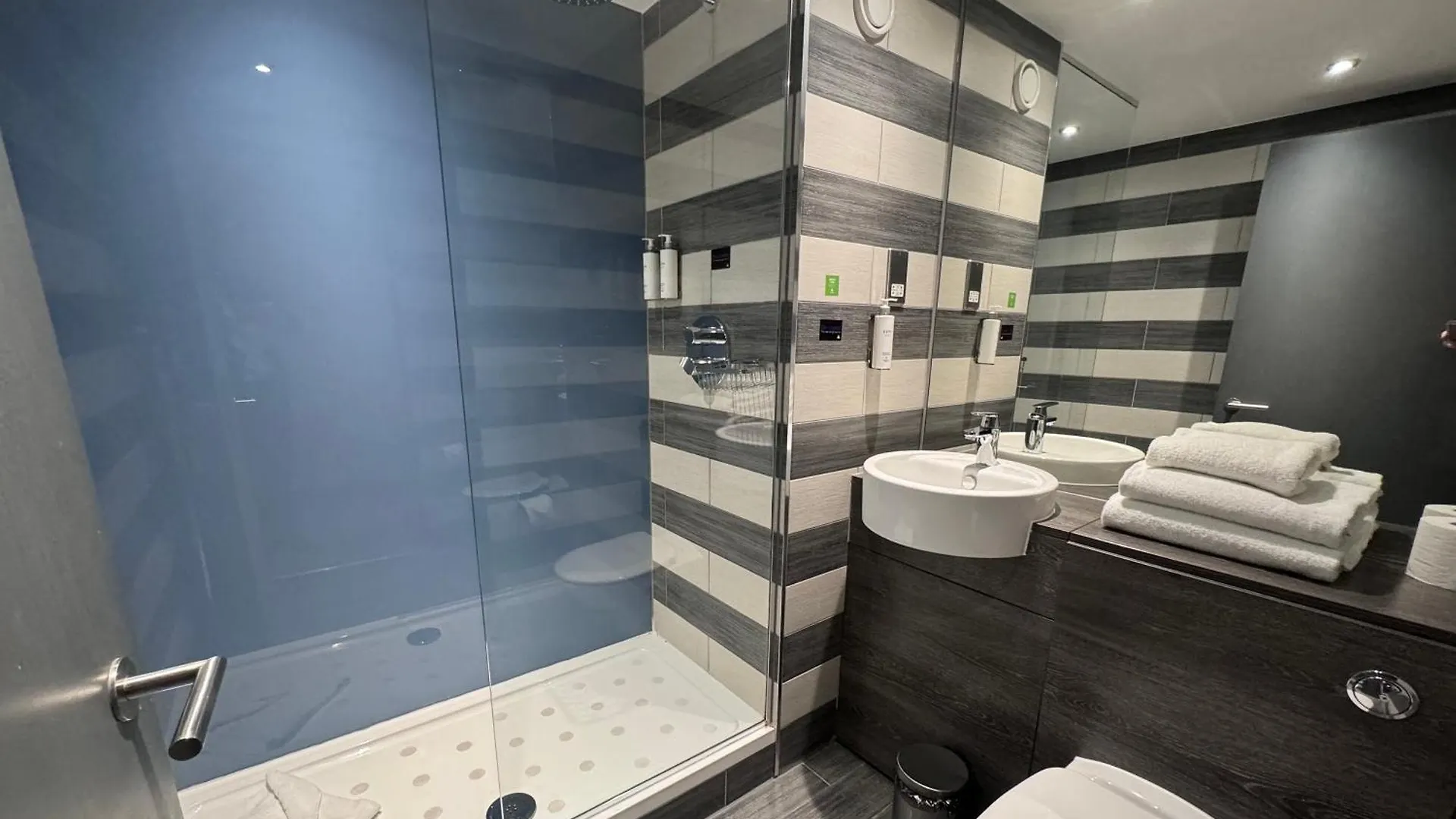 Village Hotel Edinburgh