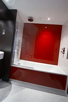 ヴィレッジ ホテル エディンバラ